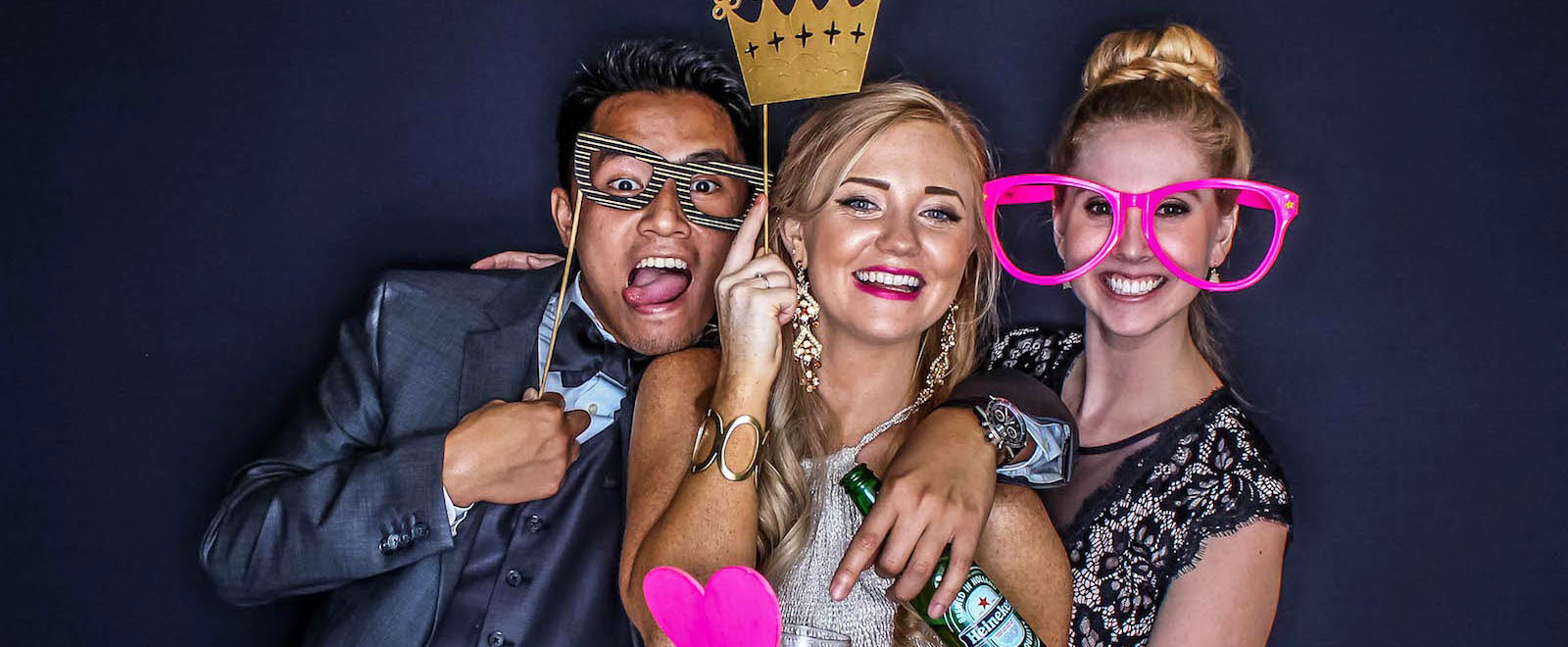 banner promoting photo booth in NJ/NY area